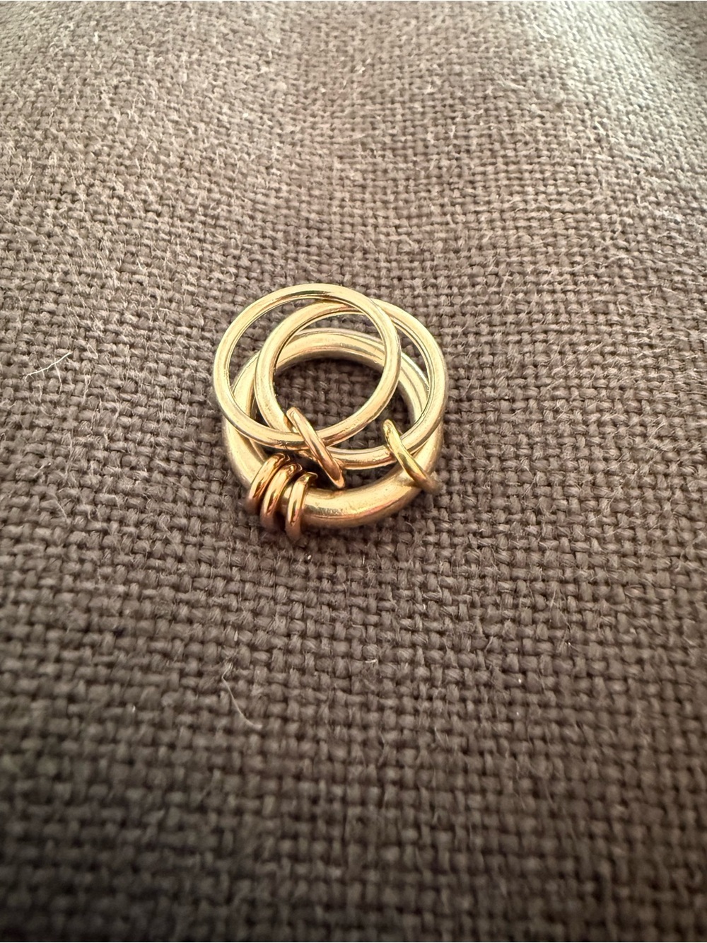Spinelli Kilcollin Orion sterling silver and 18kt gold linked rings - Picture 2 of 2